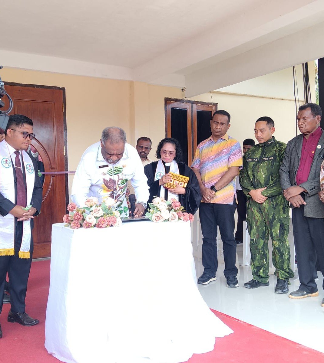 Wali Kota Jayapura Bersama Pimpinan Sinode dan Klasis Resmikan Gedung Gereja GKII Jemaat Nehemia Skouw di Perbatasan RI-PNG